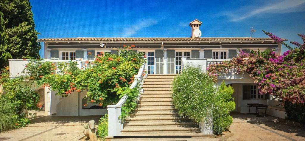 Finca in Palma with 3,000 m² plot – renovation project with great potential